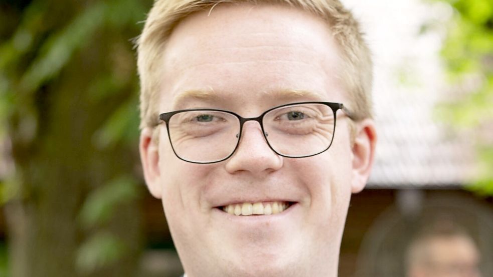Lukas Reinken, CDU-Landtagsabgeordneter für den Wahlkreis 66 Cloppenburg-Nord, geht mit einem Podcast an den Start. „Schluss mit Meckern: Der Optimisten-Podcast“ heißt das Format. Die erste Folge ist ab 12. Mai zu hören. Foto: Sebastian Fabick / CDU