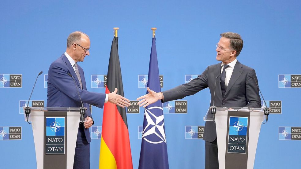 Zu zeitlichen Perspektiven bezüglich eines Nato-Beitritts der Ukraine äußerte Merz sich nicht. Foto: Virginia Mayo/AP/dpa