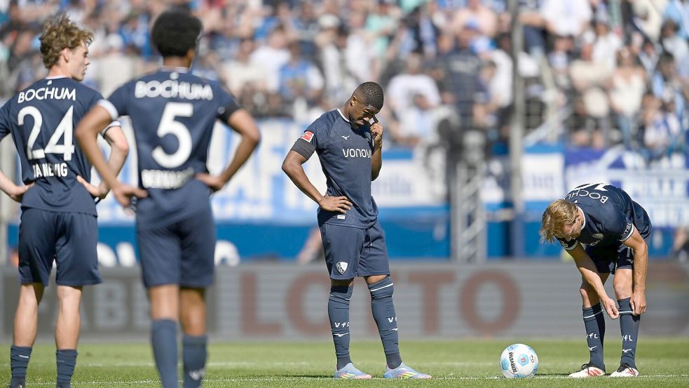 Der VfL Bochum steigt zum siebten Mal aus der Bundesliga ab. Foto: Anke Waelischmiller/dpa