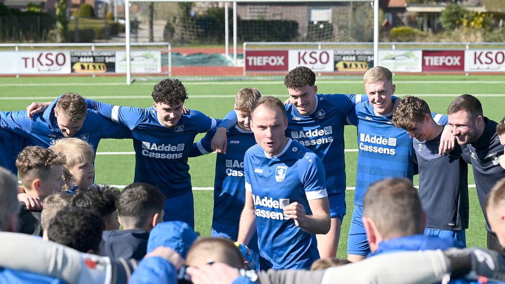 Für den TuS Esens steht die Tür zur Landesliga schon weit auf. Archivfoto: Heiner Steenhoff