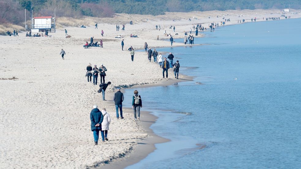 Urlaub an der See spielt im ersten Quartal noch keine große Rolle. Foto: Stefan Sauer/dpa