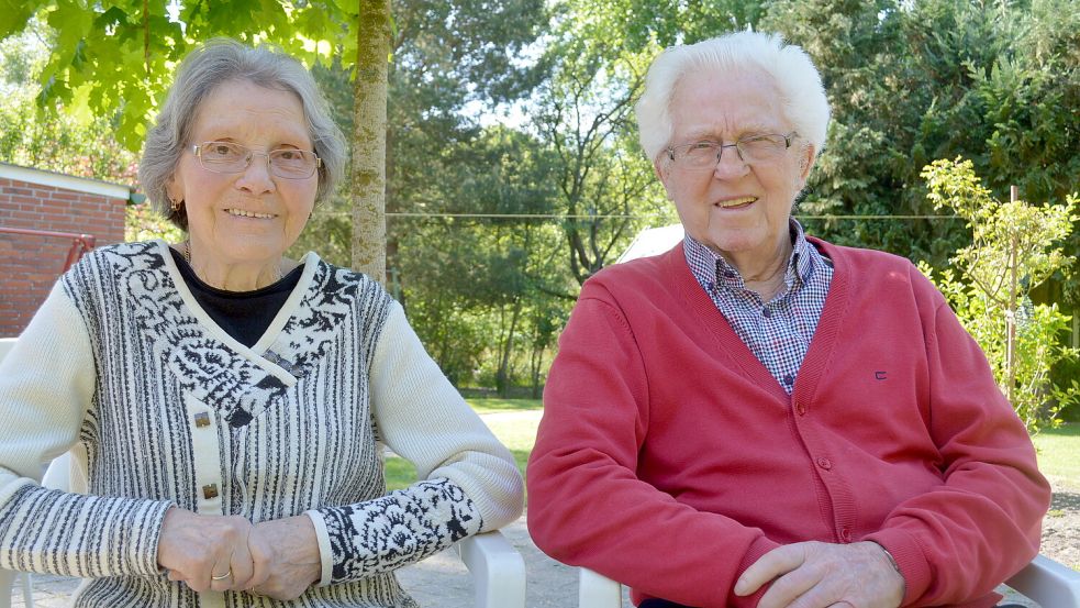 Elfriede und Diedrich Arling feiern das Fest der eisernen Hochzeit. Foto: Holger Weers