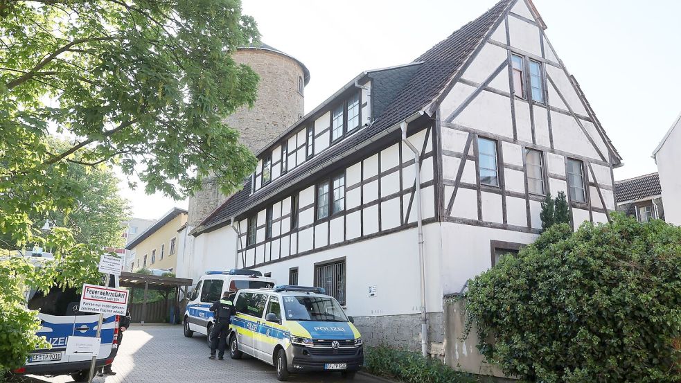 Innenminister Dobrindt verbietet Gruppe „Königreich Deutschland“ Foto: Bodo Schackow/dpa