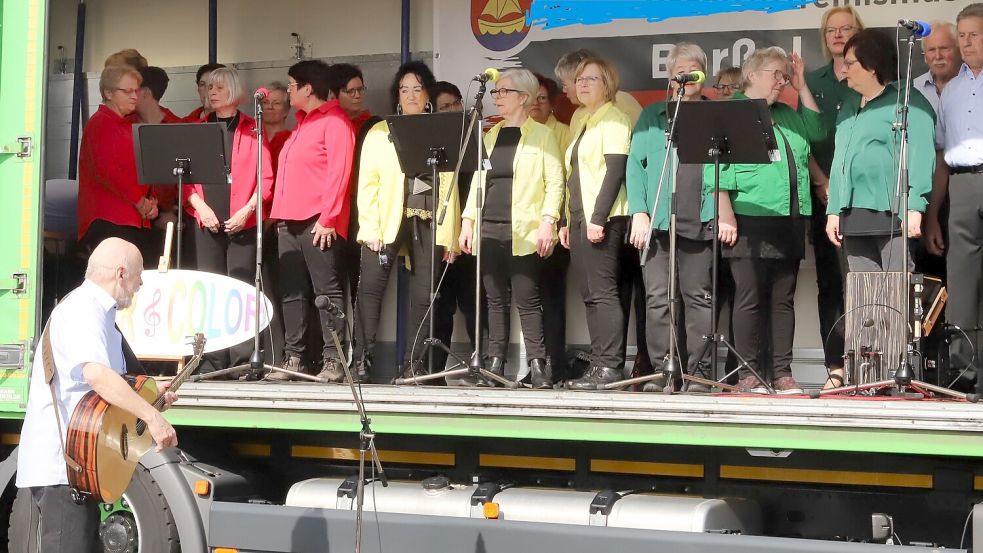 Der Chor Color ist bei vielen Auftritten ein gerngesehener Gast. Foto: Hans Passmann