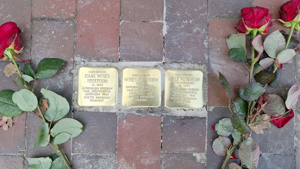 Mit den Stolpersteinen soll an vertriebene oder ermordete jüdische Mitbürger erinnert werden. Foto: Bernd-Volker Brahms/Archiv