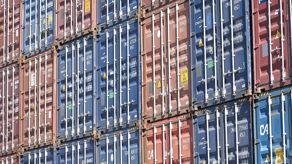 EY-Experten: Die chaotische US-Zollpolitik kommt zur Unzeit für die europäischen Top-Konzerne. (Symbolbild) Foto: Federico Gambarini/dpa