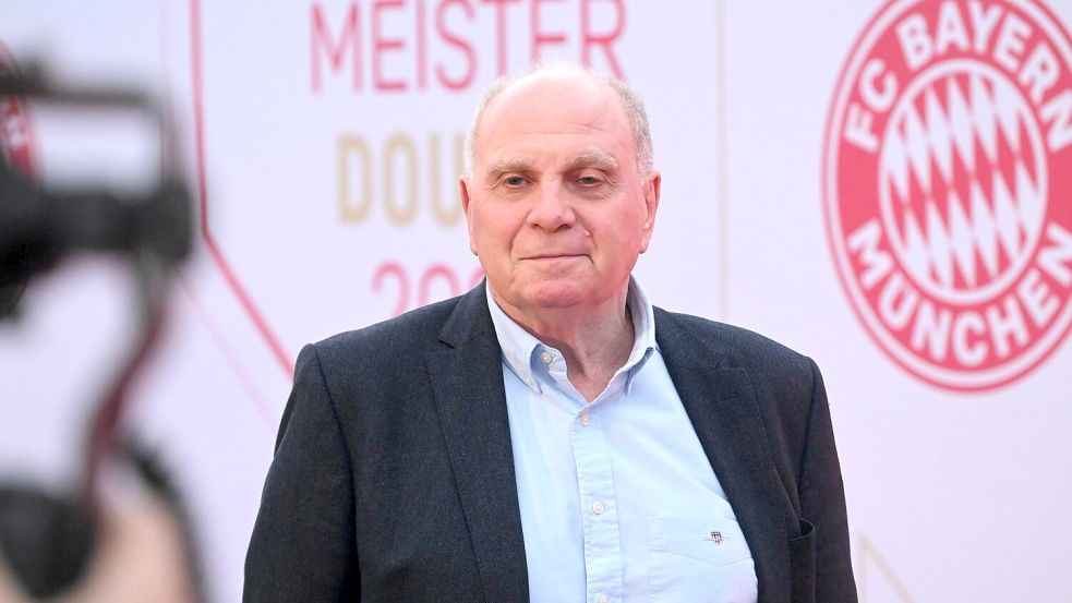 Von Ehrenpräsident Uli Hoeneß gab es mal wieder Klartext. Foto: Felix Hörhager/dpa