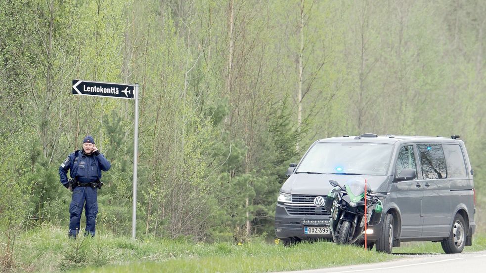 Die Unfallursache ist noch unklar. Foto: Petri Hakosalo/LEHTIKUVA/dpa