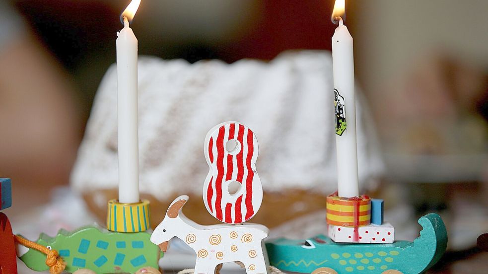 Manche Arfid-Betroffene vermeiden es, auf Kindergeburtstage zu gehen, weil sie keinen Kuchen essen. (Symbolbild) Foto: picture alliance / Oliver Berg/dpa