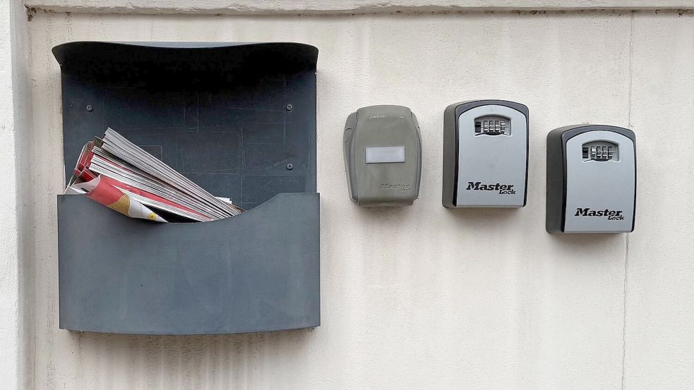 Spanien hat die Löschung von mehr als 65.000 Airbnb-Anzeigen angeordnet. Sie würden gegen gesetzliche Vorschriften verstoßen. Foto: Christoph Sator/dpa