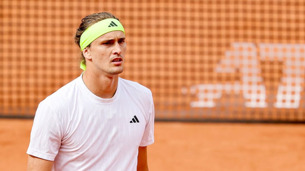 Alexander Zverev steht in Hamburg im Achtelfinale. Foto: Frank Molter/dpa