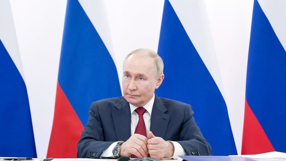 Russlands Präsident Putin verweist auf ein Memorandum mit der Ukraine, das ausgearbeitet werden müsse. Foto: Vyacheslav Prokofyev/Pool Sputnik Kremlin/AP/dpa