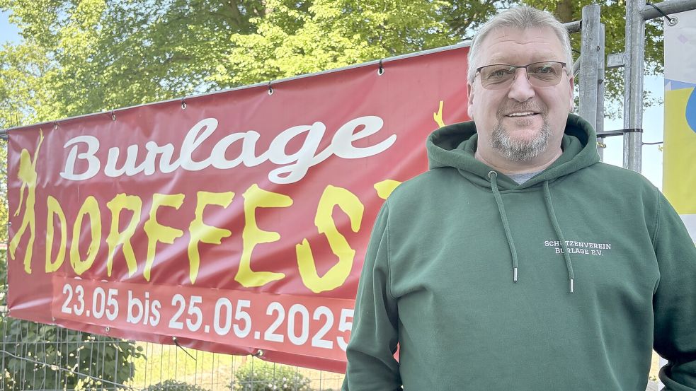 Jürgen Buß, Vorsitzender des Schützenvereins, freut sich schon auf das viertägige Dorffest in Burlage. Foto: Henrik Zein