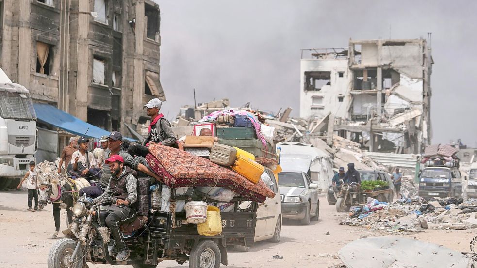 Mehrere Deutsche konnten Gazastreifen verlassen. (Archivbild) Foto: Jehad Alshrafi/AP/dpa