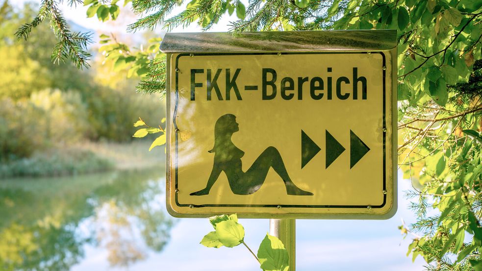 In Deutschland hat die „Freikörperkultur“ Tradition. Das sind die 5 Beliebtesten FKK-Campingplätze. Foto: IMAGO/imagebroker