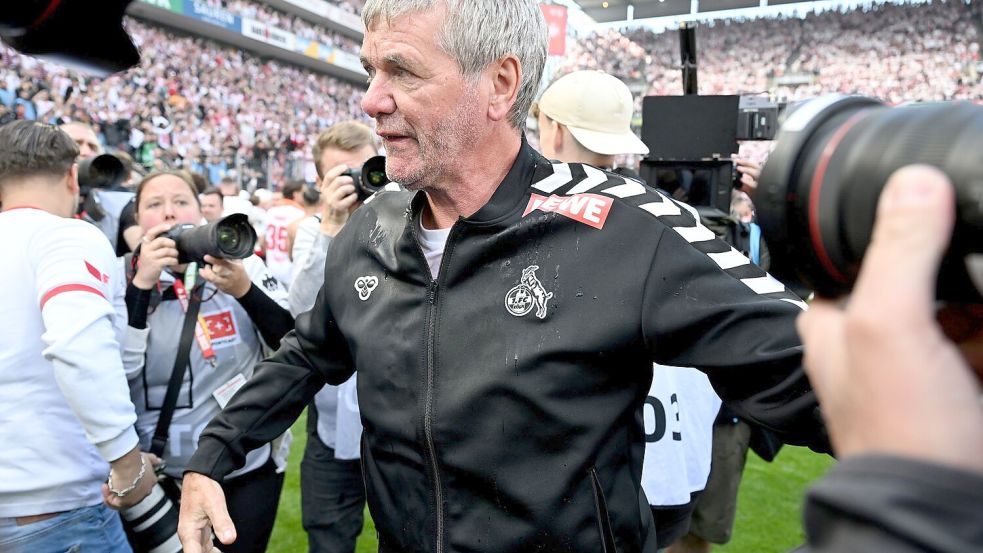Friedhelm Funkel bleibt trotz Aufstieg nicht in Köln. Foto: Federico Gambarini/dpa