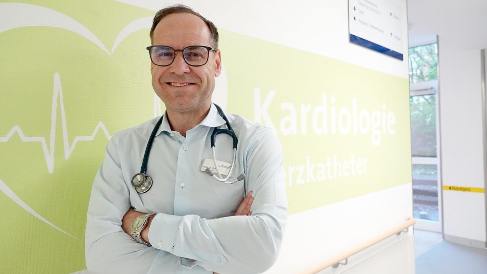 Herzspezialist mit Forschergeist: Dr. Rudin Pistulli ist neuer Chefkardiologe am Marien-Hospital in Papenburg. Foto: Gerd Schade