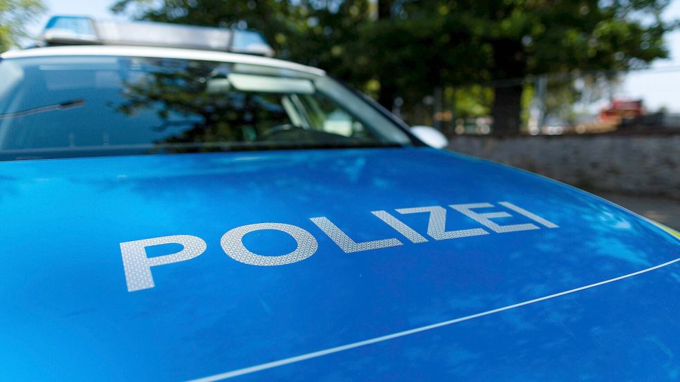 Unbekannte sind in ein Haus in Bremen-Vegesack eingebrochen. Die Polizei sucht Zeugen. Foto: imago images/Fotostand/Gelhot