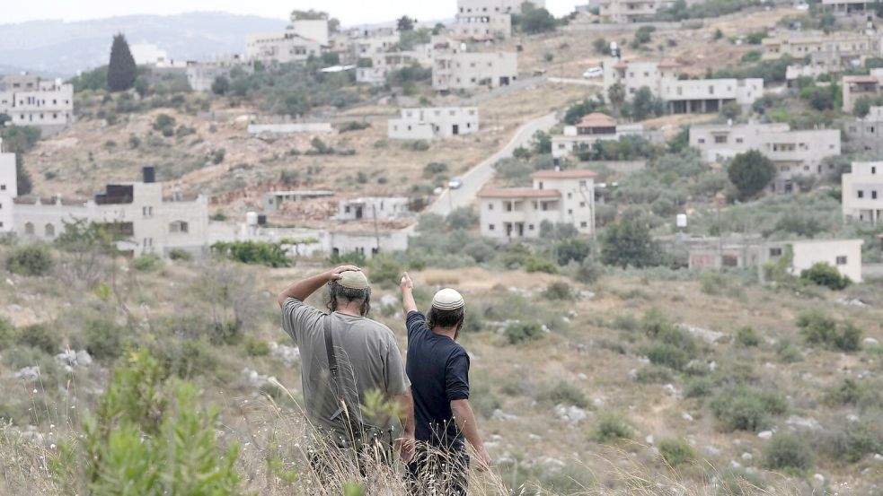 Nach Angaben der israelischen Friedensbewegung Peace Now handelt es sich bei der Genehmigung um die größte Siedlungserweiterung seit Jahrzehnten. (Archivbild) Foto: Maya Alleruzzo/AP/dpa