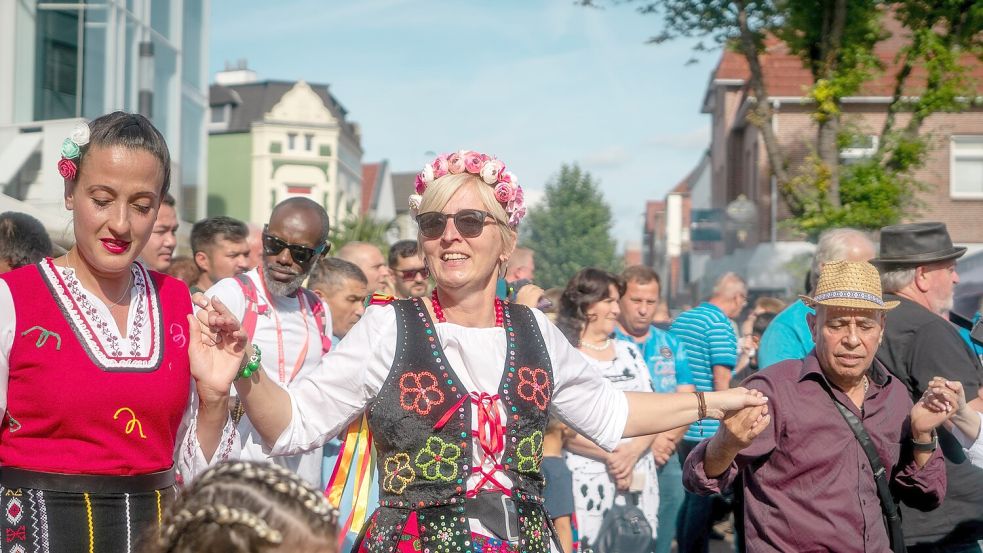 Traditionelle Tänze aus verschiedenen Kulturen gehören zum Fest dazu. Foto: Jannik Preuß
