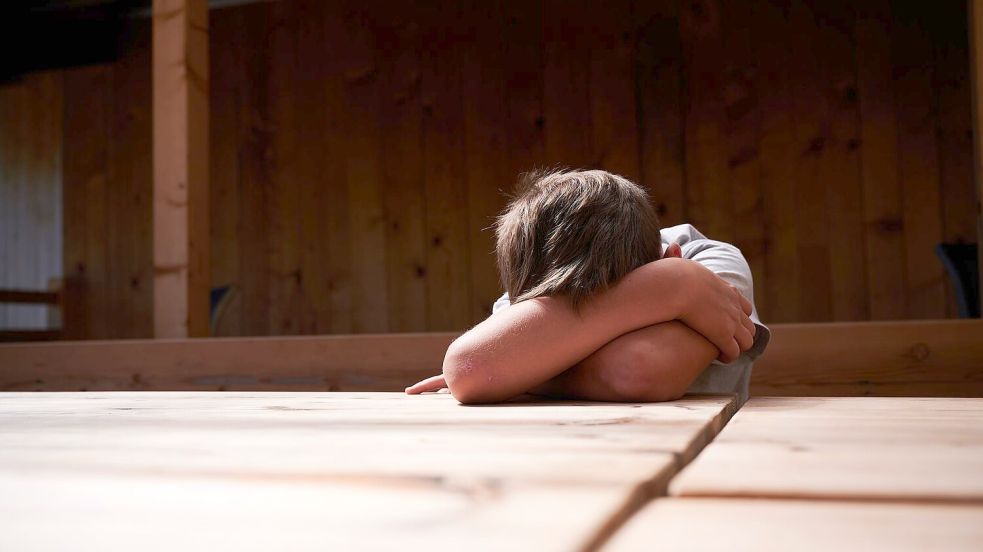 Sexualisierte Gewalt an Kindern kann für die Betroffenen ein Leben lang folgen haben (Foto: Archiv). Foto: Annette Riedl/dpa