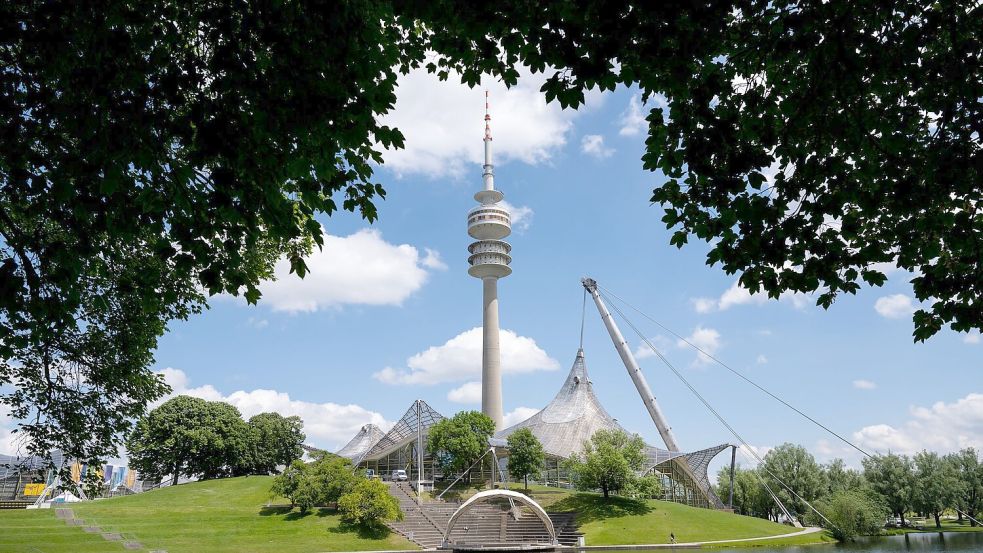 Das Restaurant im Münchner Olympiaturm ist derzeit geschlossen. (Archivbild) Foto: Sven Hoppe/dpa