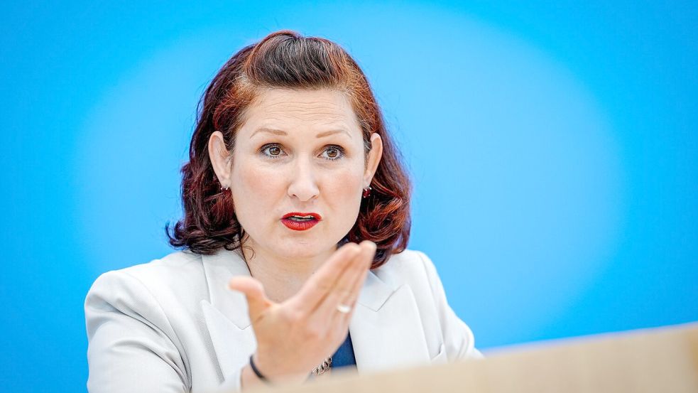 Die Zahl der Anfragen habe sich seit 2019 mehr als verdoppelt, sagte Ataman. Foto: Kay Nietfeld/dpa