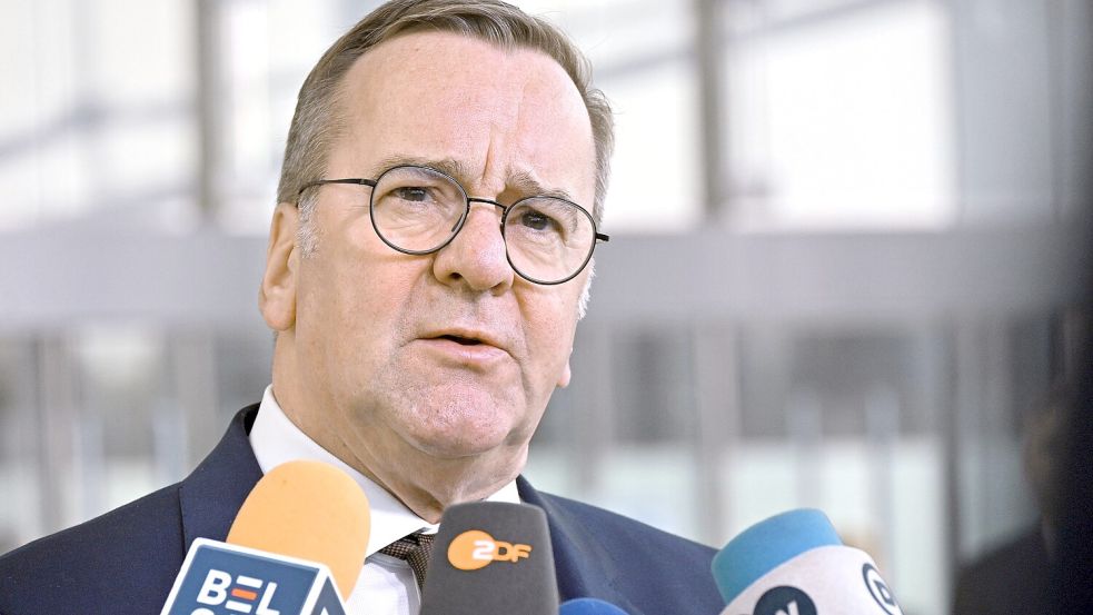 Boris Pistorius stärkt seine Hausmacht im Verteidigungsministerium mit einem Scholz-Mann. Foto: dpa/Anna Ross