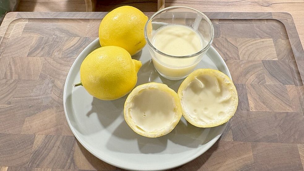 Zitronig, cremig, lecker: Lemon Posset ist schnell gemacht und schmeckt! Foto: Nobel