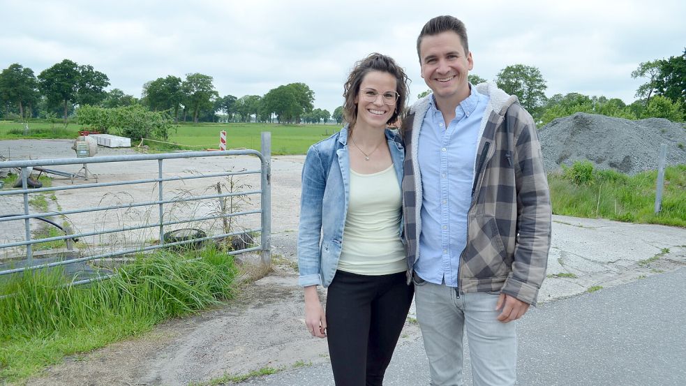 Der Plan von Hilke und Johannes Baumann, auf ihrem landwirtschaftlichen Anwesen in Backemoor einen Wohnmobilstellplatz einzurichten, wurde vom Gericht zunächst gekippt. Doch das Ehepaar hält an seinen Plänen fest. Foto: Astrid Fertig
