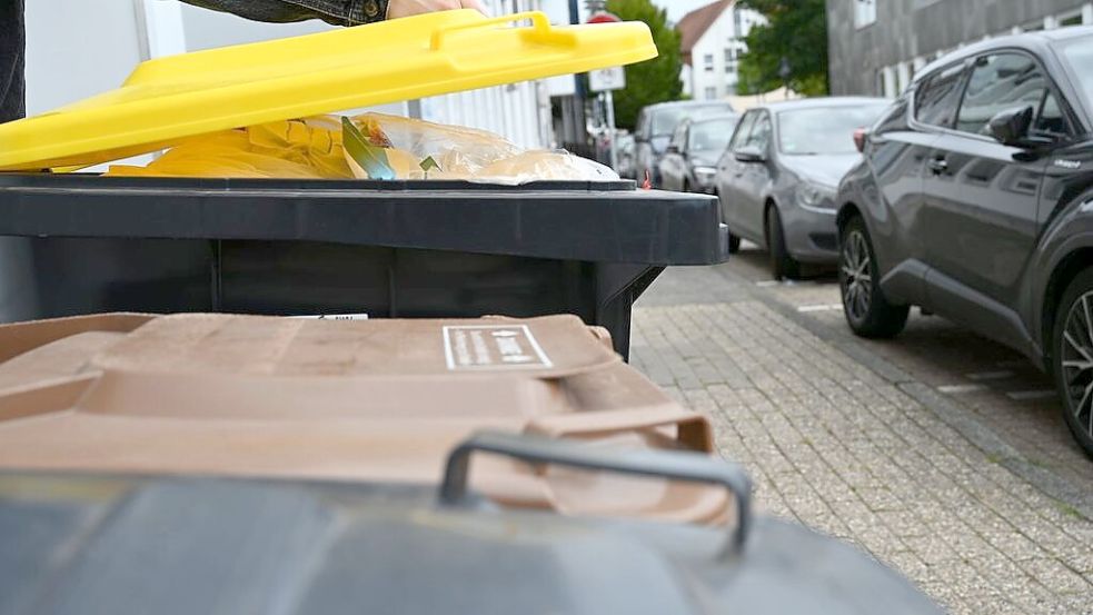 Gebühren sollen angehoben werden: Die Abfallgebühren im Landkreis Cloppenburg werden teurer. Symbolfoto: Oliver Hermes