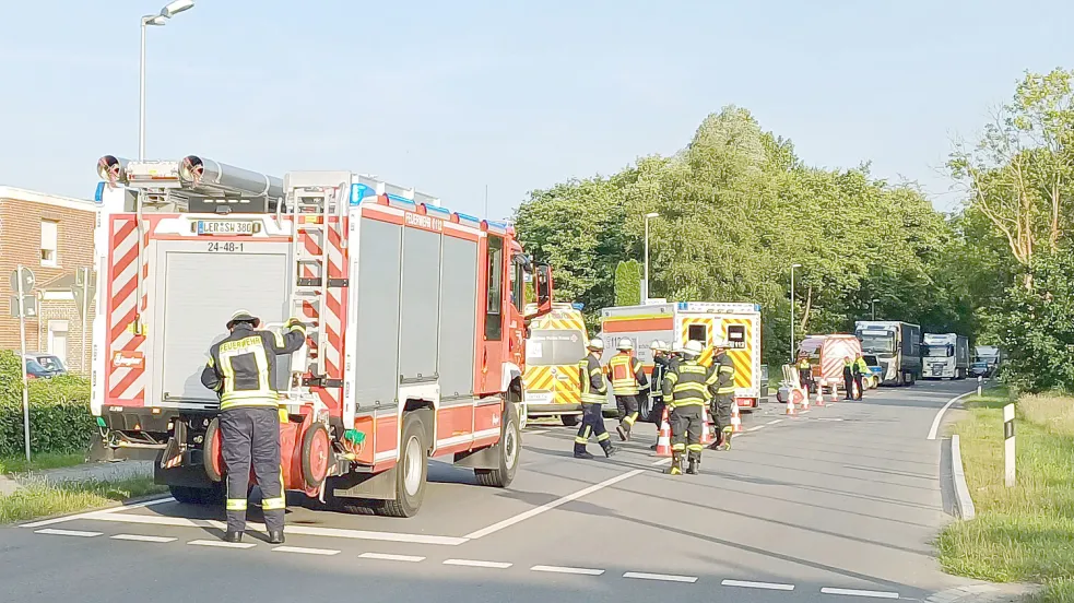 Am Freitagmorgen kam es zu einem schweren Unfall auf der Bundesstraße. Foto: Joachim Rand/Feuerwehr