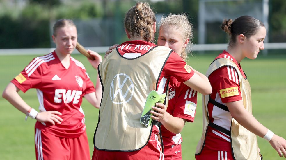 Große Enttäuschung herrschte nach dem Spiel bei den Auricherinnen. Foto: Vortanz