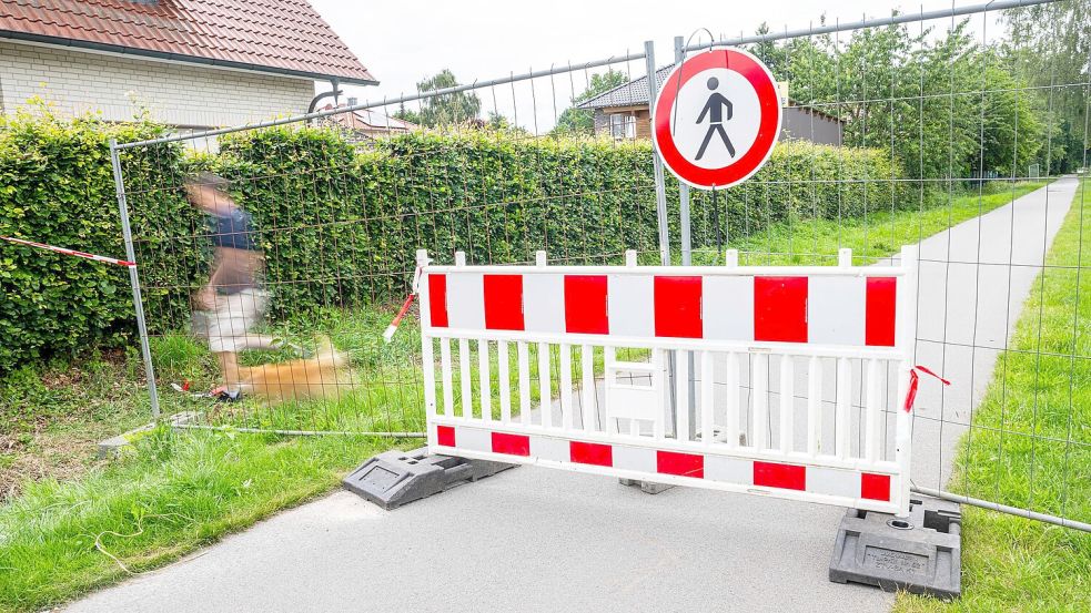 Die Absperrungen können entfernt werden. In Vechta muss kein Reptil geschützt werden. Foto: Sina Schuldt/dpa