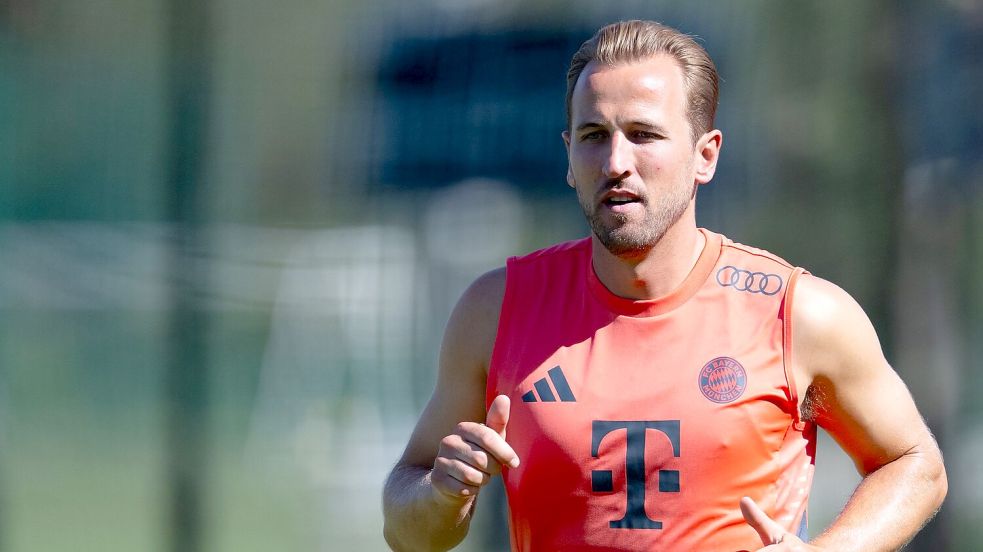 Münchner Muskelspiele beim Training: Harry Kane. Foto: Sven Hoppe/dpa