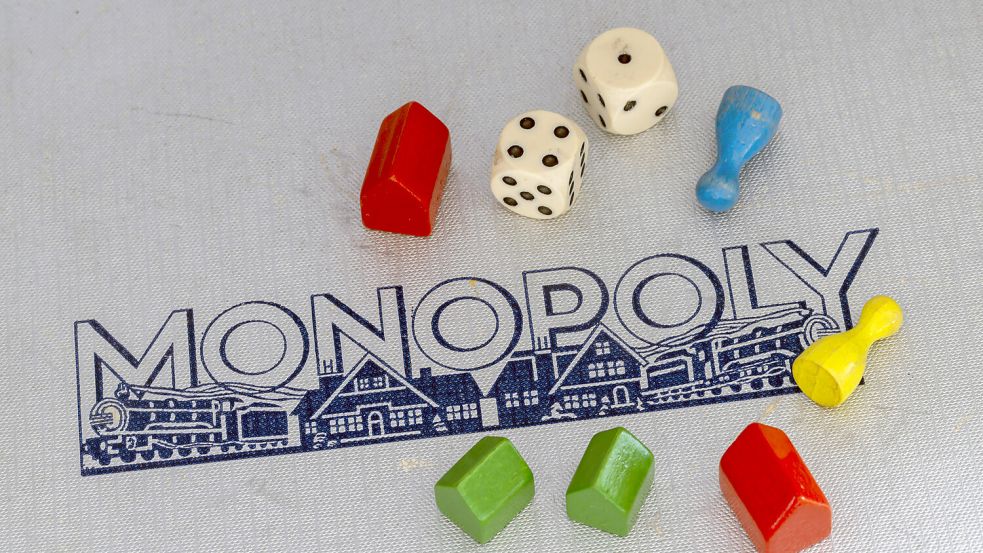 Im Gesellschaftsspiel „Monopoly“ geht es darum, die Mitspieler bankrott gehen zu lassen. Foto: Imago Images/Arnulf Hettrich