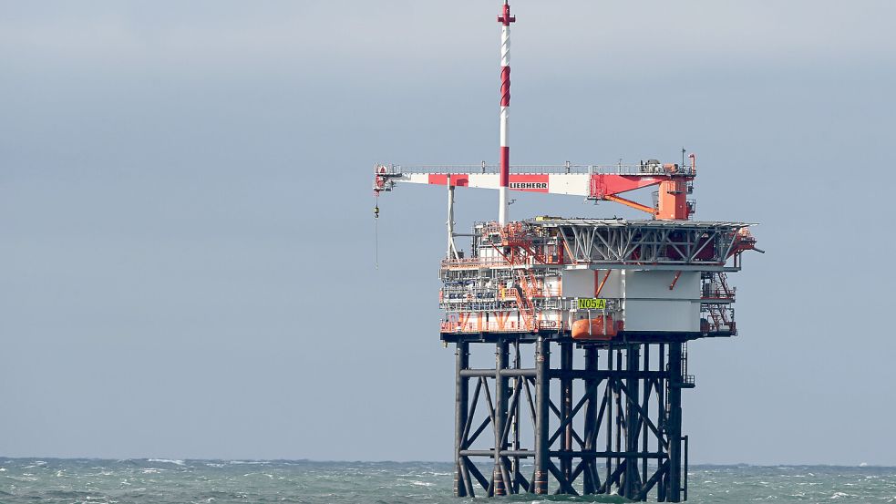 Ist und bleibt umstritten: das Erdgasprojekt vor Borkum und Schiermonnikoog. Foto: Archiv/Lars Penning/dpa