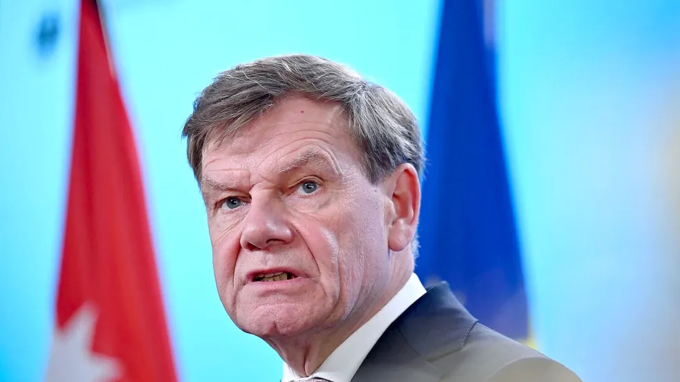Bundesaußenminister Wadephul will sich mit seinen Kollegen aus Frankreich und Großbritannien für eine Deeskalation einsetzen. Foto: Katharina Kausche/dpa