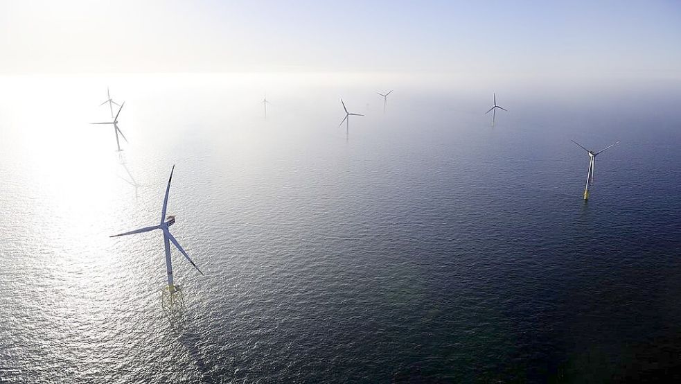Der Windpark Alpha Ventus liegt in der Deutschen Bucht rund 45 Kilometer vor der Insel Borkum und wird von einem Konsortium aus EWE, RWE und Vattenfall (DOTI) betrieben. Foto: DOTI