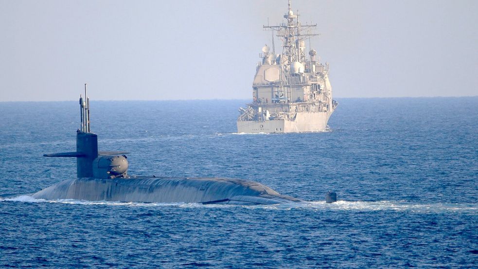 Die USA haben nach den Angriffen auf den Iran vor einer Schließung des wichtigen Seewegs gewarnt. (Archivbild) Foto: Indra Beaufort/U.S. Naval Forces Central Command / U.S. 5th Fleet/AP/dpa