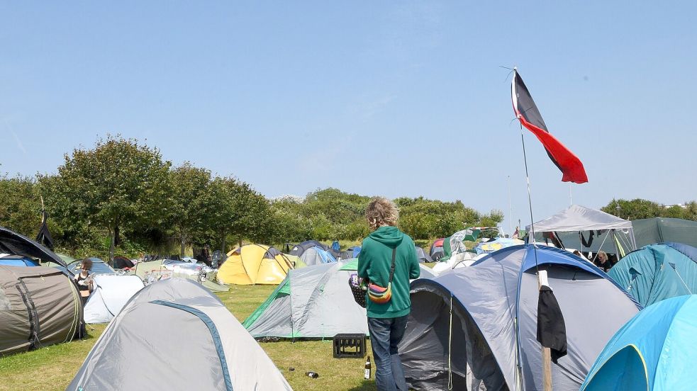 Im Sommer sollen die Punk-Protestcamps auf Sylt in die vierte Runde gehen. Foto: Lea Albert/dpa