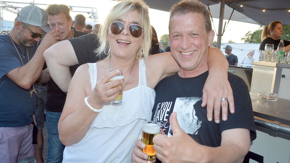 Auch Wille Plümer hatte viel Spaß auf der Party nach der Weinwanderung. Foto: Holger Weers