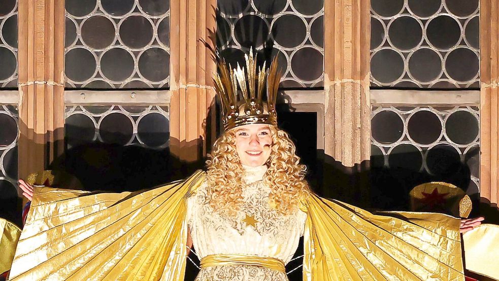 Alle zwei Jahre wird das Nürnberger Christkind neu gewählt. Foto: Daniel Karmann/dpa
