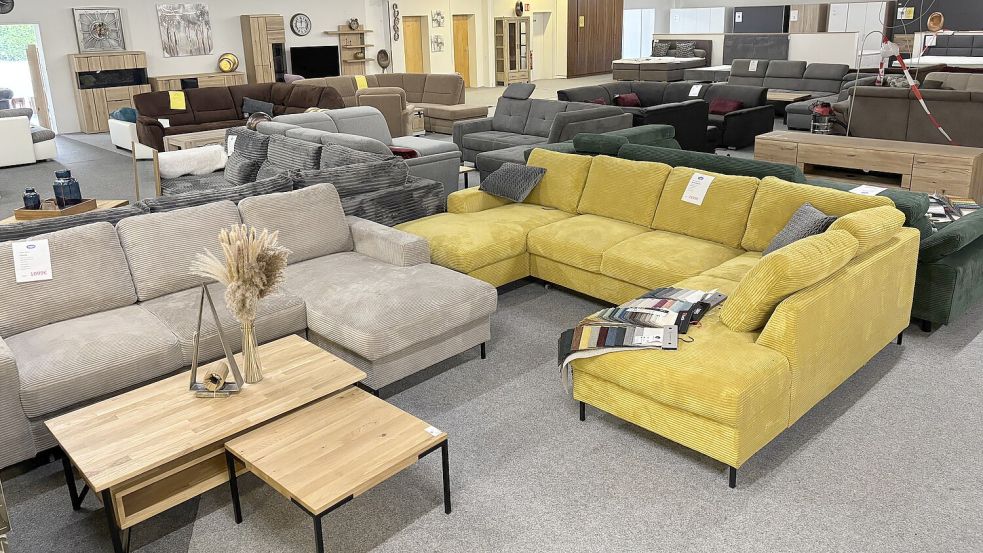 Sofas lässt Sika XXL nach den individuellen Wünschen der Kunden herstellen.