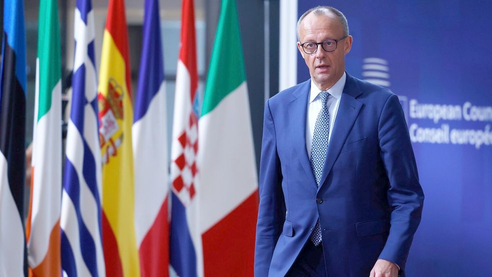 Merz kehrt beim Gipfel wieder auf die EU-Bühne zurück. Foto: Omar Havana/AP/dpa
