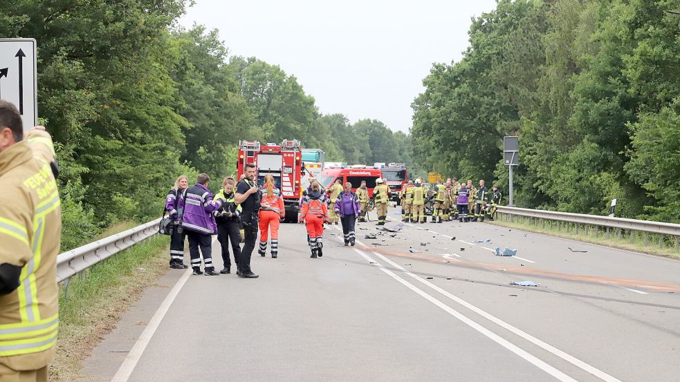 Auf der B72 im Saterland ereignete sich im Juni am Ende der Überholspur ein tödlicher Unfall. Foto: Hans Passmann