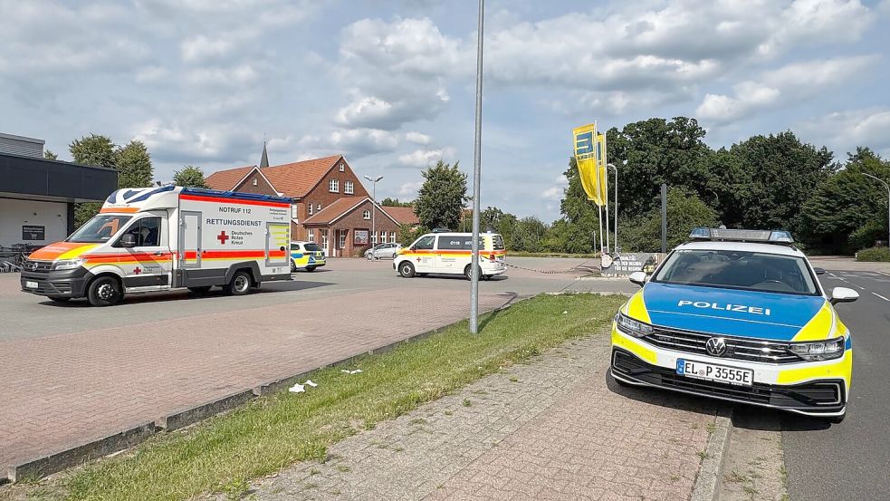 Im Stadtgebiet von Geeste lief nach der Gewalttat ein größerer Polizeieinsatz. Foto: Matthias Brüning/TNN/dpa