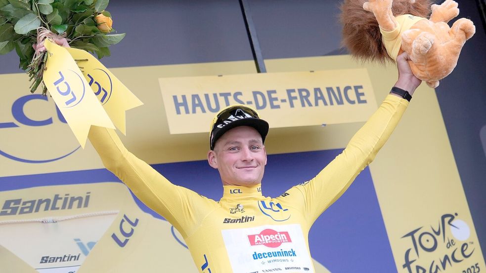Nach vier Jahren wieder in Gelb: Mathieu van der Poel. Foto: Mosa’ab Elshamy/AP/dpa
