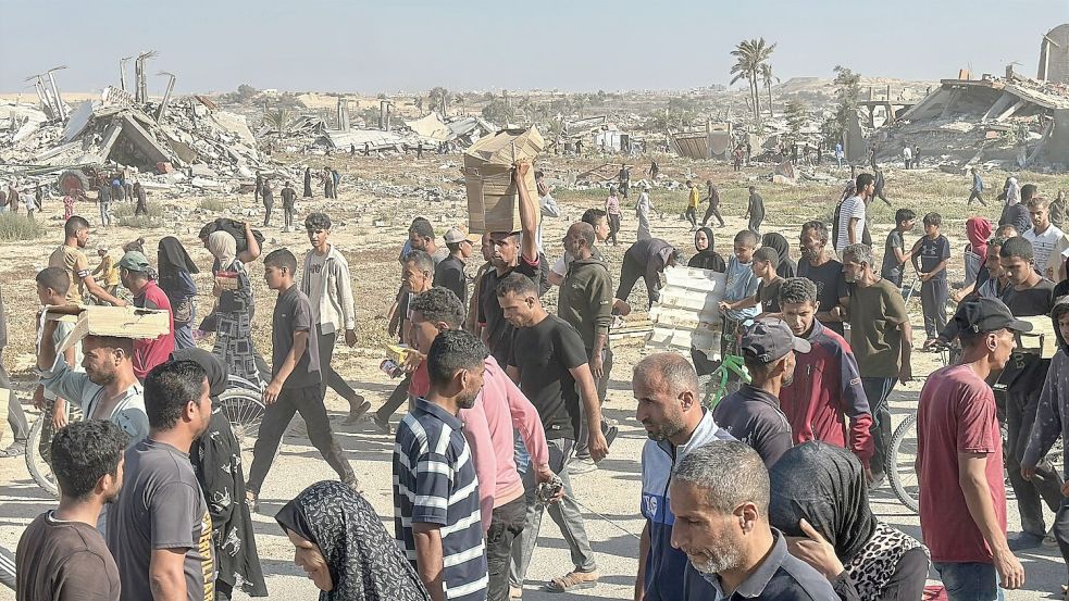 Beide Kriegsparteien haben sich Berichten zufolge in der Frage der Hilfslieferungen für Gaza geeinigt. (Archivbild) Foto: Rizek Abdeljawad/XinHua/dpa