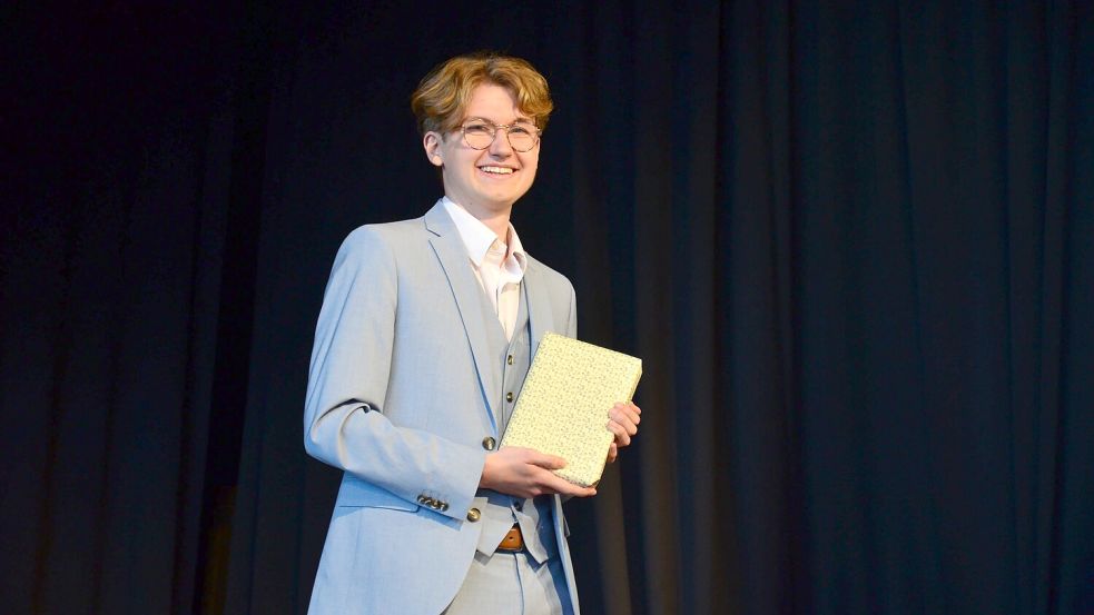 Jasper Fertig erzielte die Traumnote 1,0. Er hielt eine amüsante Rede.